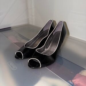 Adrienne-vittadini Women's Black Courts